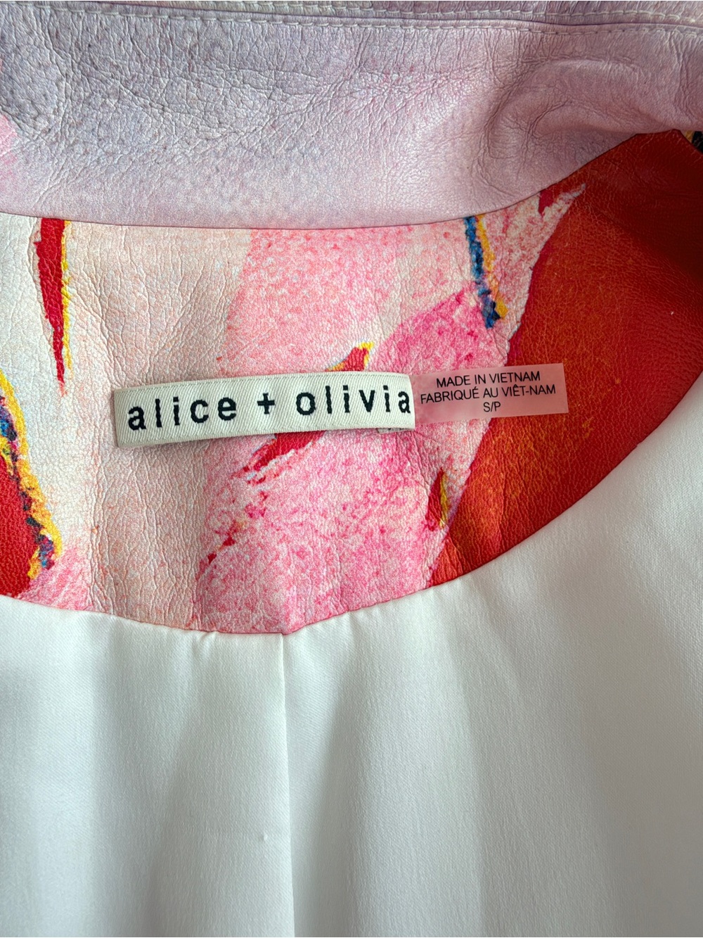 Alice + Olivia Jean Michel Basquiat Collab Vegan Leather Graffiti Trench Coat - Picture 10 of 12
